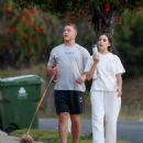 Olivia Culpo – Steps out in Los Angeles - 454 x 522