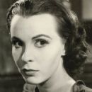 Claire Bloom - 454 x 740
