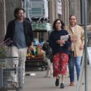 Shannen Doherty – Shopping at vintage market in Malibu - 454 x 427