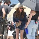 Julia Roberts – On the set of ‘Leave The World Behind’ at the beach in New York - 454 x 681