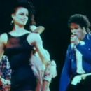 Tatiana Thumbtzen, Michael Jackson - 454 x 355