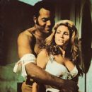 Jim Brown and Raquel Welch - 454 x 563