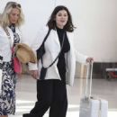 Nigella Lawson – Seen at Sydney Airport - 454 x 563