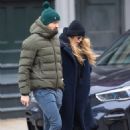 Blake Lively – With Ryan Reynolds walk arm in arm in NYC - 454 x 681
