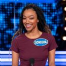 Sonequa Martin-Green on Celebrity Family Feud - 408 x 612