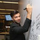 Jencarlos Canela - 454 x 499