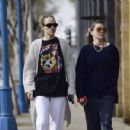 Suki Waterhouse – With her sister Immy on a stroll in West Hollywood