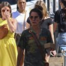 Brooke Burke – Pictured during a lunch date with a friend in Malibu - 454 x 681