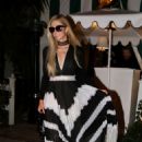 Paris Hilton – Has dinner with a friend at San Vicente Bungalows in West Hollywood