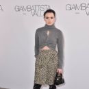 Daisy Ridley – Giambattista Valli Womenswear at Paris Fashion Week - 454 x 682