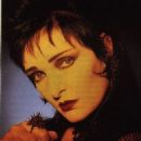 British women gothic rock musicians