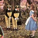 Alice's Adventures in Wonderland - Frank Cox, Fred Cox, Fiona Fullerton - 454 x 255