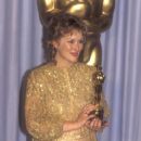 Meryl Streep - The 55th Annual Academy Awards (1983) - 412 x 612