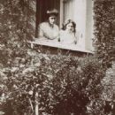 Alexandra and Tatiana during a family’s visit to Hesse. - 454 x 759
