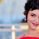 Audrey Tautou  -  Wallpaper - 454 x 255