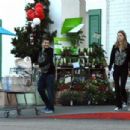 Nicky Hilton Out Shopping With David Katzenberg In Los Angeles, 2008-05-03 - 454 x 304