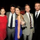 Neil Patrick Harris, Cobie Smulders, Josh Radnor, Alyson Hannigan and Jason Segel - The 38th Annual People's Choice Awards (2012) - 454 x 324