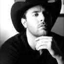 Chris Young - 333 x 460