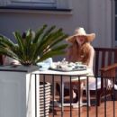 Annika Backes in Bikini on honeymoon in Capri - 454 x 303