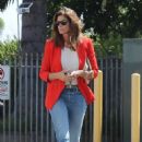 Cindy Crawford – Steps out for a business meeting in Malibu - 454 x 681