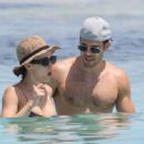 Aurora Ramazzotti – Seen on the beach in Formentera - 454 x 318