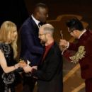 Nicole Kidman and Idris Elba - The 95th Annual Academy Awards (2023) - 454 x 312