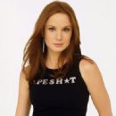 Sarah Wayne Callies - 320 x 480