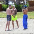 Hailey Bieber – With Justin at the beach in Coeur d’Alene - 454 x 302