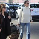 Penelope Cruz in Jeans – Arrives in Madrid