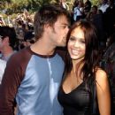 Michael Weatherly and Jessica Alba - The Teen Choice Awards 2001 - 416 x 612