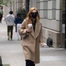 Jessica Chastain – Shopping candids in New York - 454 x 613