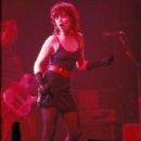 Pat Benatar - 350 x 508