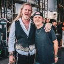 Jerry Cantrell & Lars Ulrich  Backstage Firenze Rocks on June 16, 2022 - 454 x 494
