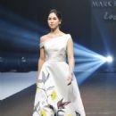 Heart Evangelista and Designer Mark Bumgarner Create Hand-Painted Couture - 454 x 613