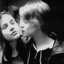 Macaulay Culkin and Rachel Miner - 335 x 500