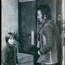 John Lennon and May Pang with his son Julian, LA Dec 1973 - 454 x 551