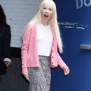 Carly Rae Jepsen – Photographed leaving Good Morning America in New York - 454 x 732
