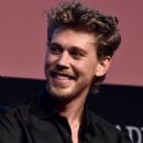 Austin Butler during the Deadline Contenders Film: Los Angeles for the "Elvis" Panel at DGA Theater Complex - November 19th, 2022