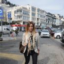 Çigdem Batur  walking in Bebek - 454 x 683
