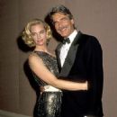 Cybill Shepherd and Sam Elliott - The 47th Annual Golden Globe Awards 1990 - 446 x 612