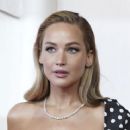 Jennifer Lawrence - 454 x 370