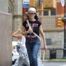 Julianna Margulies – Steps Out in New York - 454 x 636