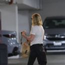 Kirsten Dunst – Seen visiting a spa visit in West Hollywood - 454 x 682