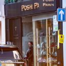 Janet Jackson – Seen visiting a pawn shop in London