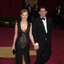 Heather Graham and Chris Weitz - The 75th Annual Academy Awards (2003) - 433 x 612