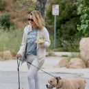 Alicia Silverstone – Seen after a Memorial Day hike in Hollywood Hills - 454 x 636