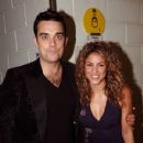 Robbie Williams and Shakira - MTV European Music Awards Lisbon -  2005 - 430 x 612