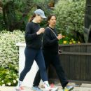 Jennifer Garner – Out for a Morning Walk with a Friend in Los Angeles