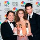 Michael J.Fox, Keri Russell and Dylan McDermott attends The 56th Annual Golden Globe Awards - Press Room (1999) - 454 x 301