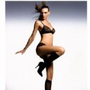 Fabiana Semprebom WOLFORD AUTUMN WINTER 2008 - 454 x 658